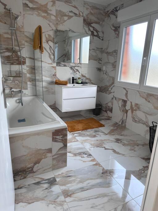 Chez Sana Apartment Saint-Dizier Luaran gambar